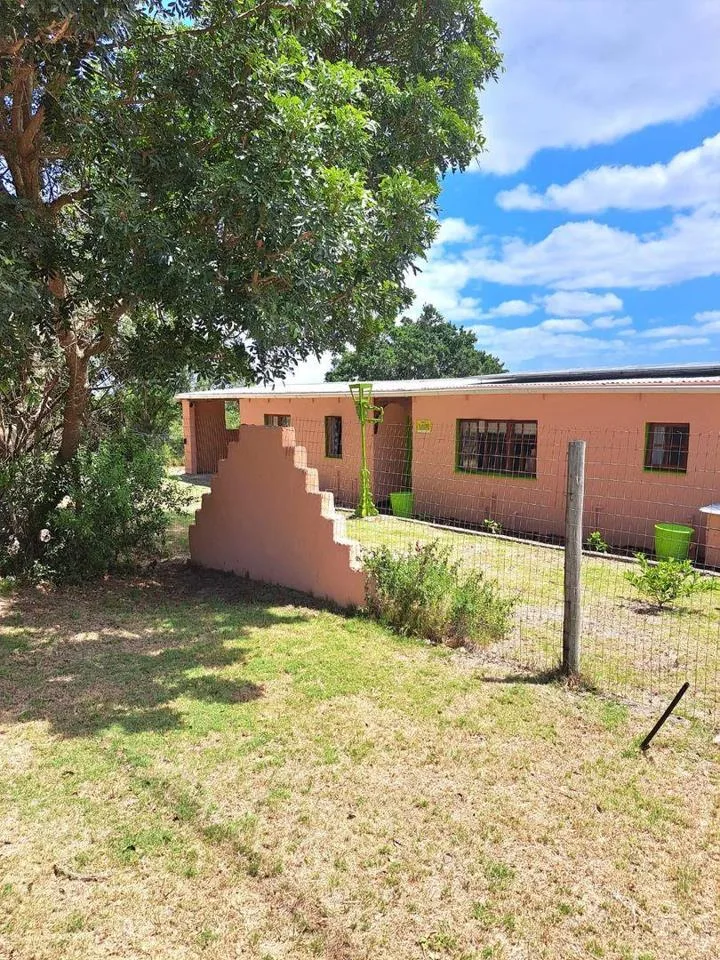4 Bedroom House for sale in Bathurst