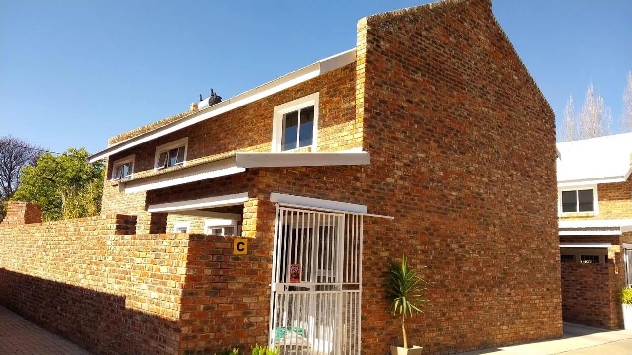 1 Bedroom Townhouse to rent in Miederpark