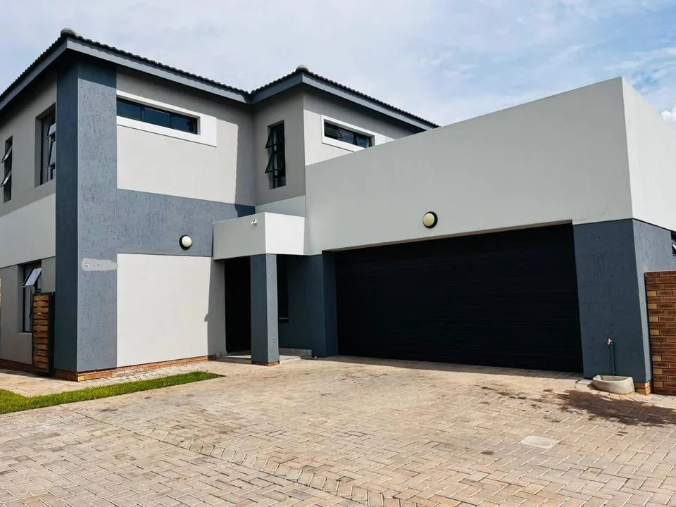 3 Bedroom House to rent in Thatchfield Ridge