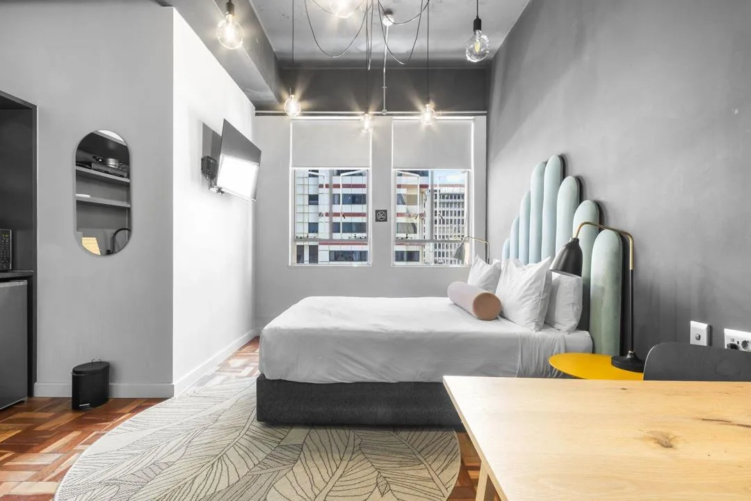 0.5 Bedroom Apartment / flat to rent in Cape Town City Centre