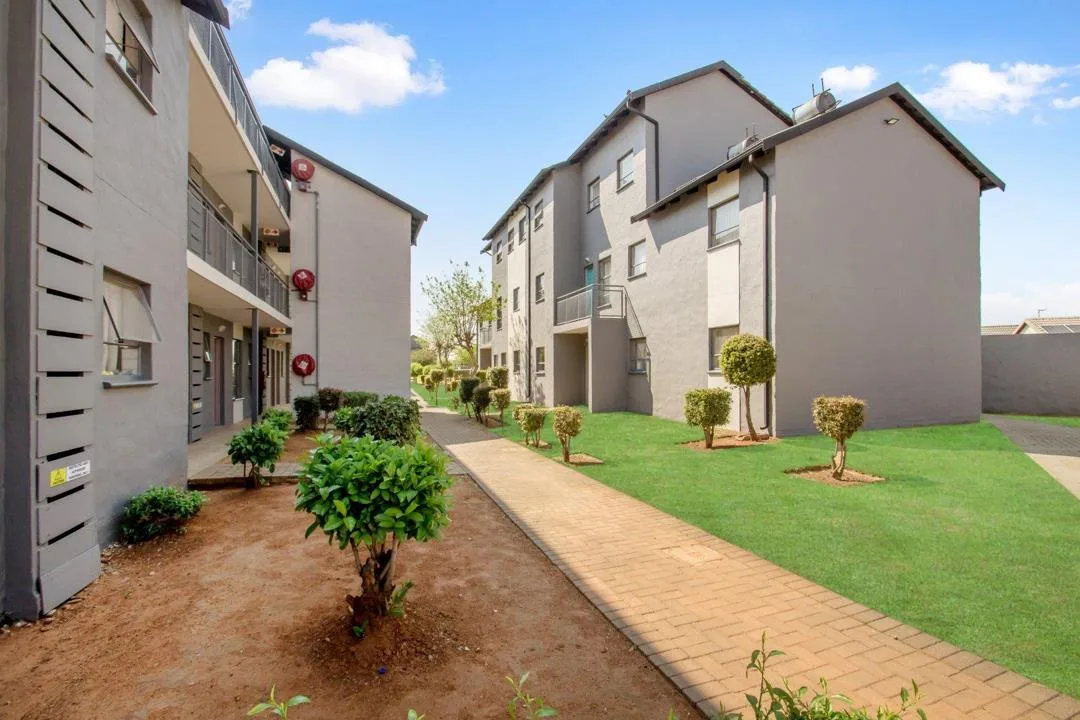 3 Bedroom Apartment / flat to rent in Selcourt