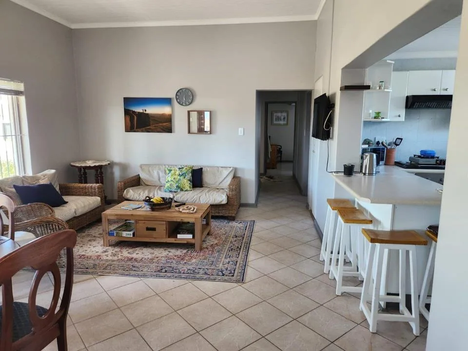 3 Bedroom House to rent in Jacobsbaai