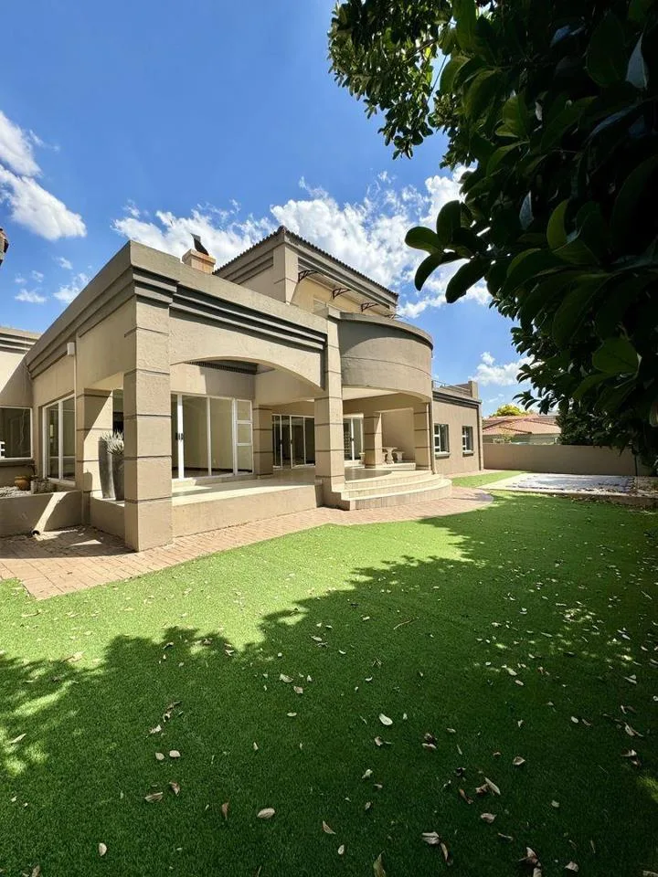 5 Bedroom House to rent in Dainfern Golf Estate