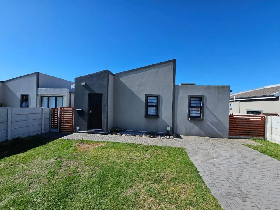 2 Bedroom Townhouse to rent in Parsonsvlei
