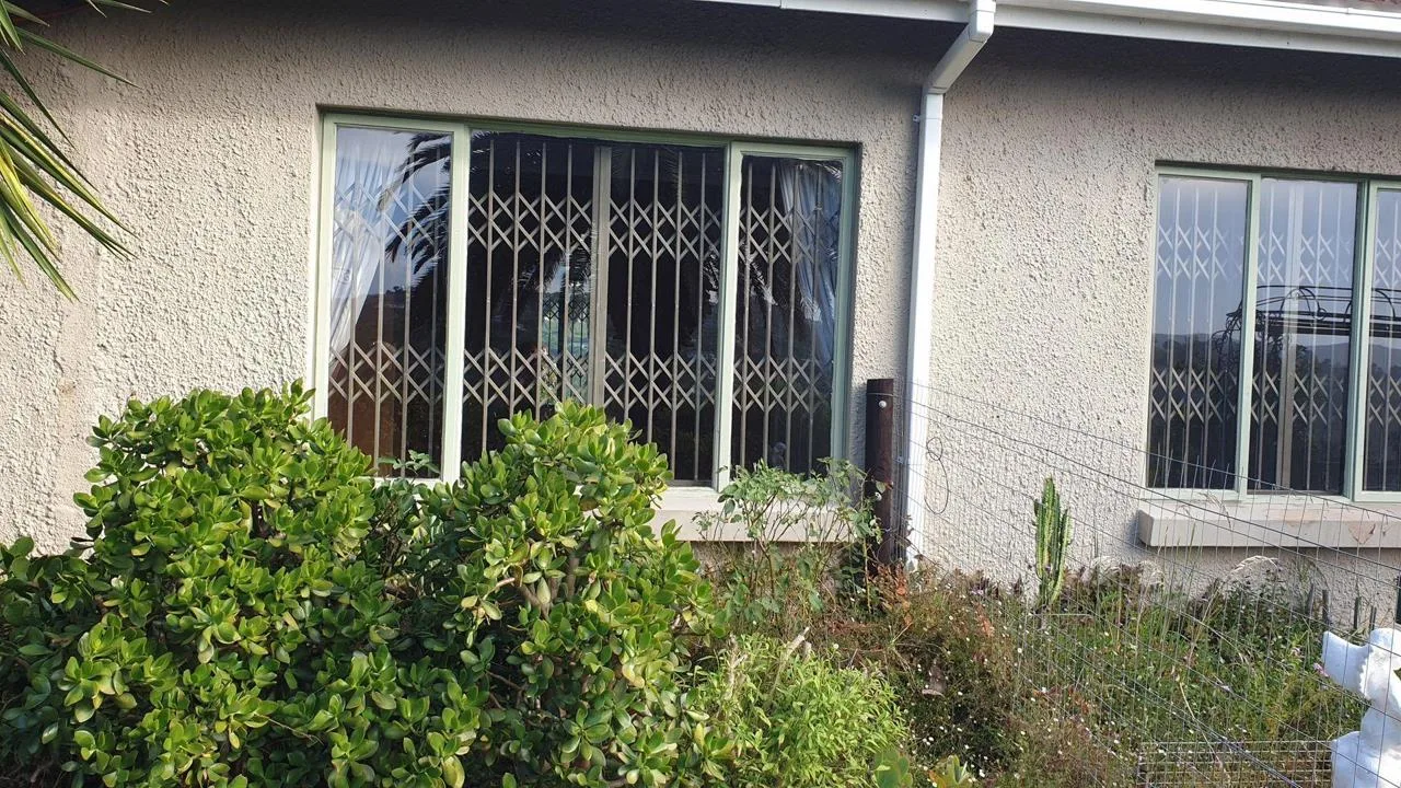 1 Bedroom House to rent in Knysna Heights