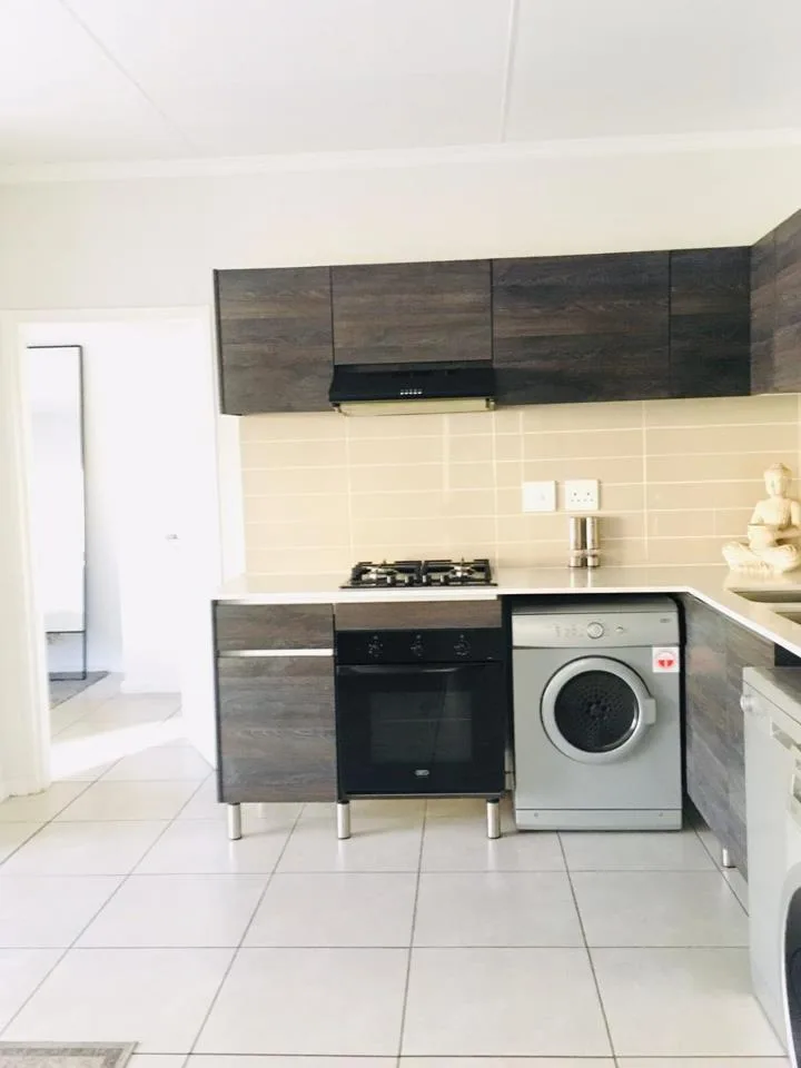 1 Bedroom Apartment / flat to rent in Bryanston