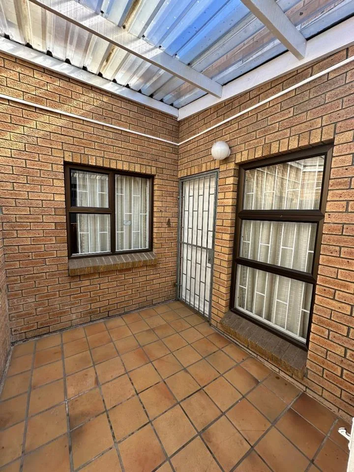 2 Bedroom Apartment / flat to rent in Rylands