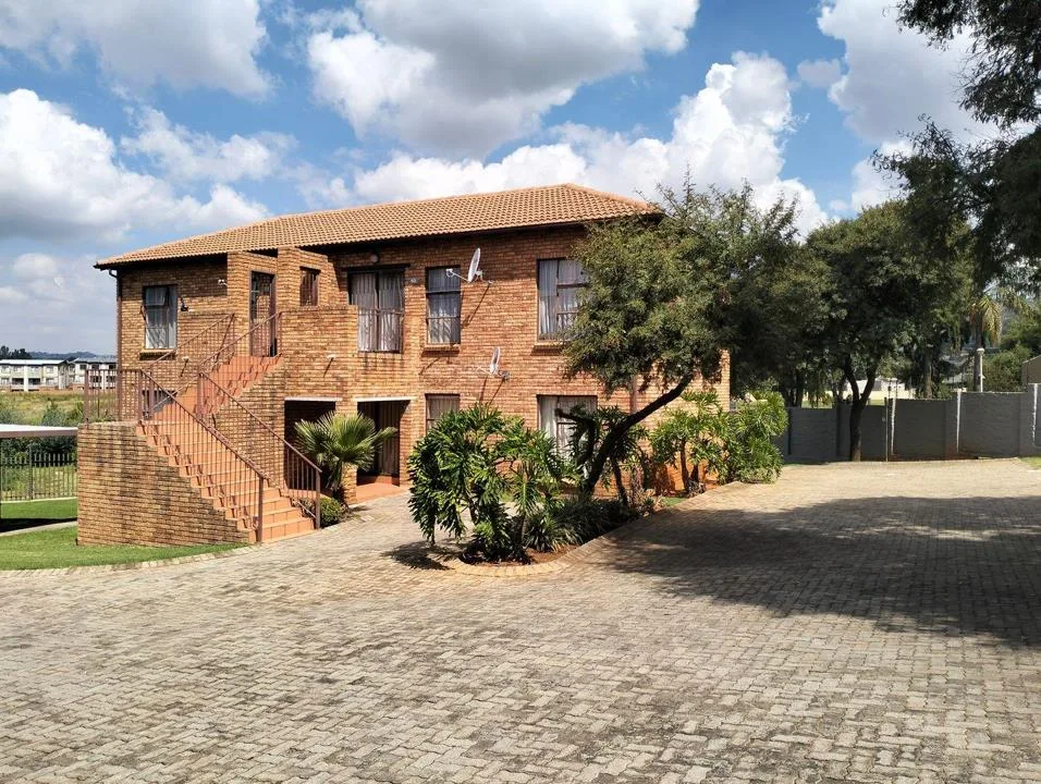 2 Bedroom Apartment / flat to rent in Wilgeheuwel