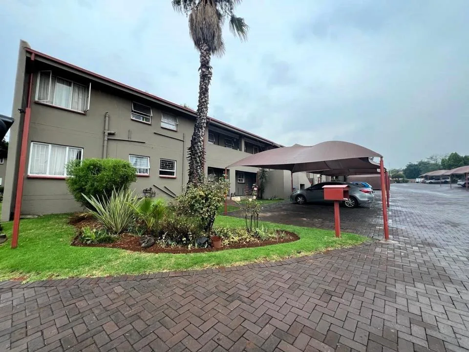 3 Bedroom Apartment / flat to rent in Vanderbijlpark SE 5