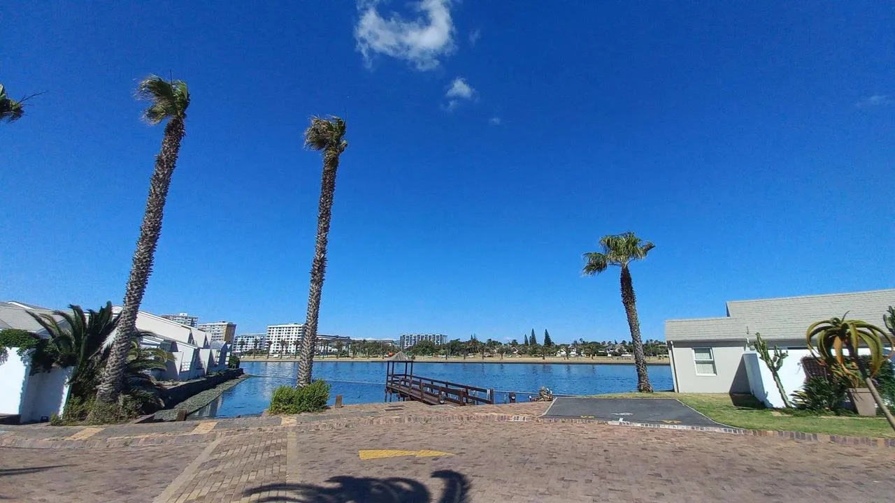 2 Bedroom Townhouse to rent in Woodbridge Island
