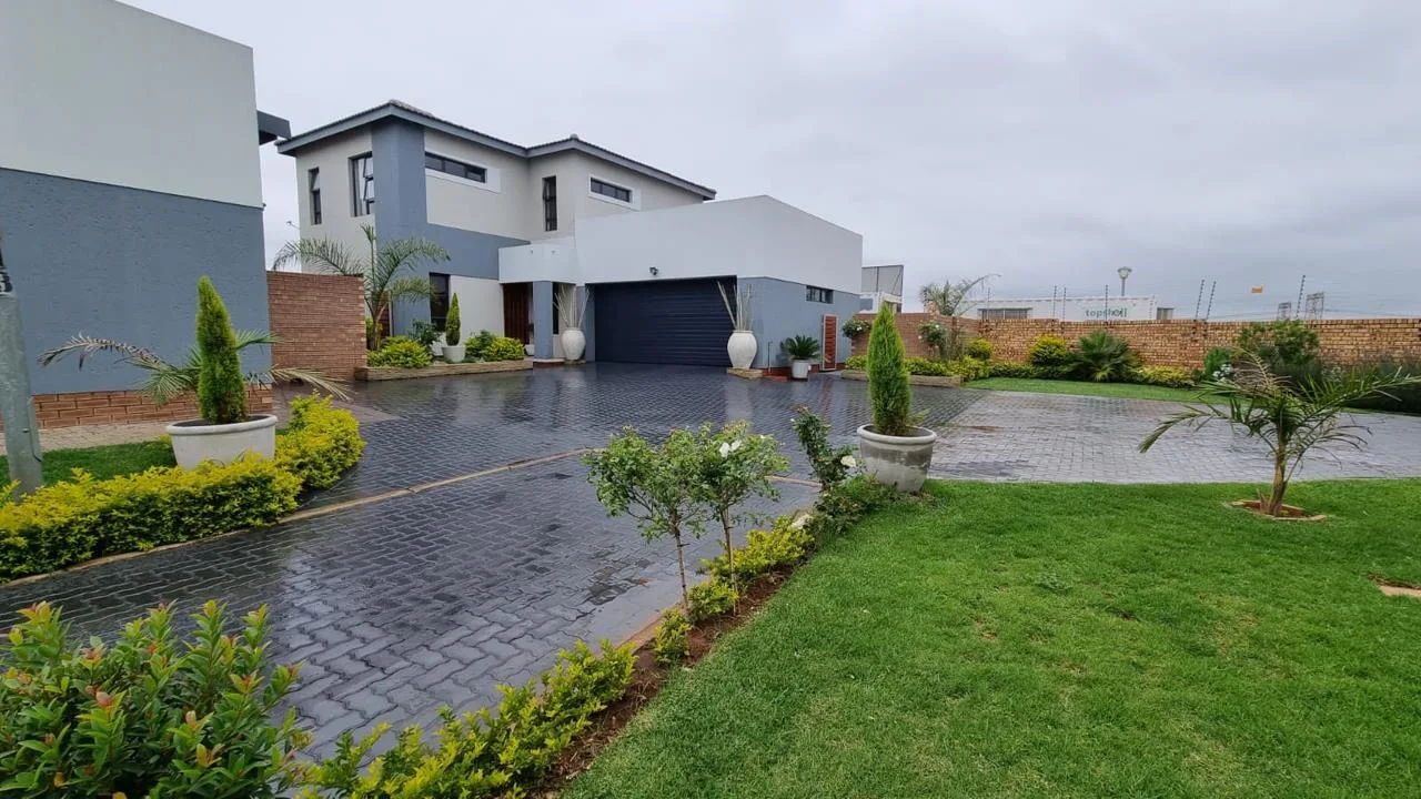 3 Bedroom House to rent in Thatchfield Ridge