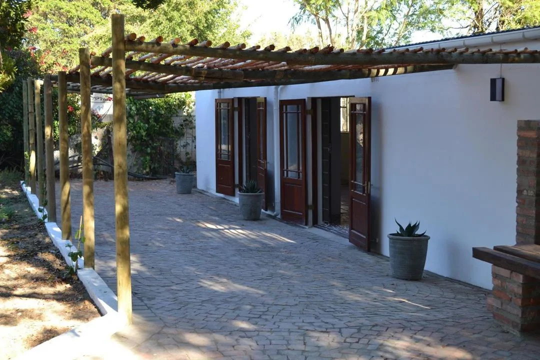 2 Bedroom House to rent in Uitsig
