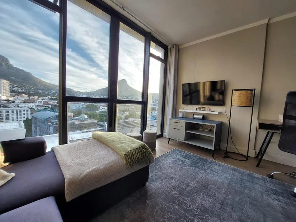 2 Bedroom Apartment / flat to rent in Cape Town City Centre