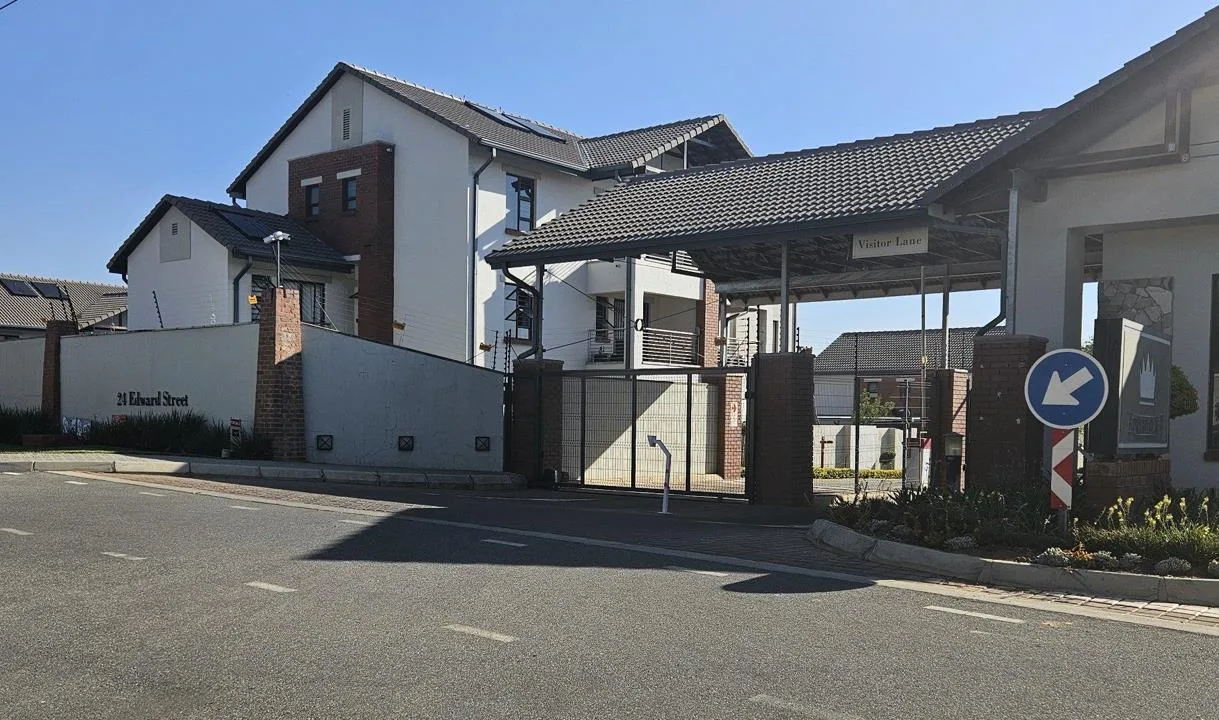 2 Bedroom Apartment / flat to rent in Crowthorne AH