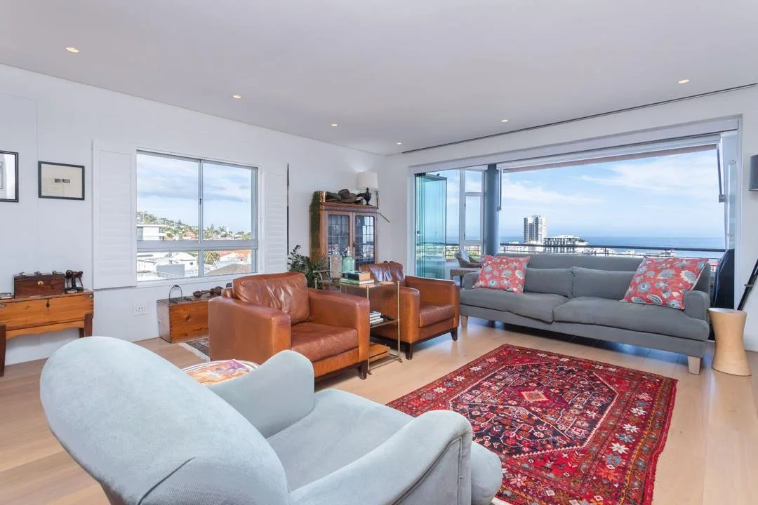 2 Bedroom Apartment / flat to rent in Sea Point