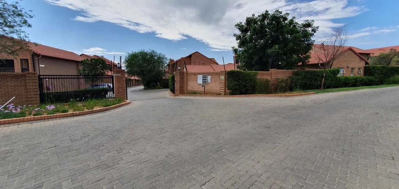 2 Bedroom Apartment / flat to rent in Hazeldean