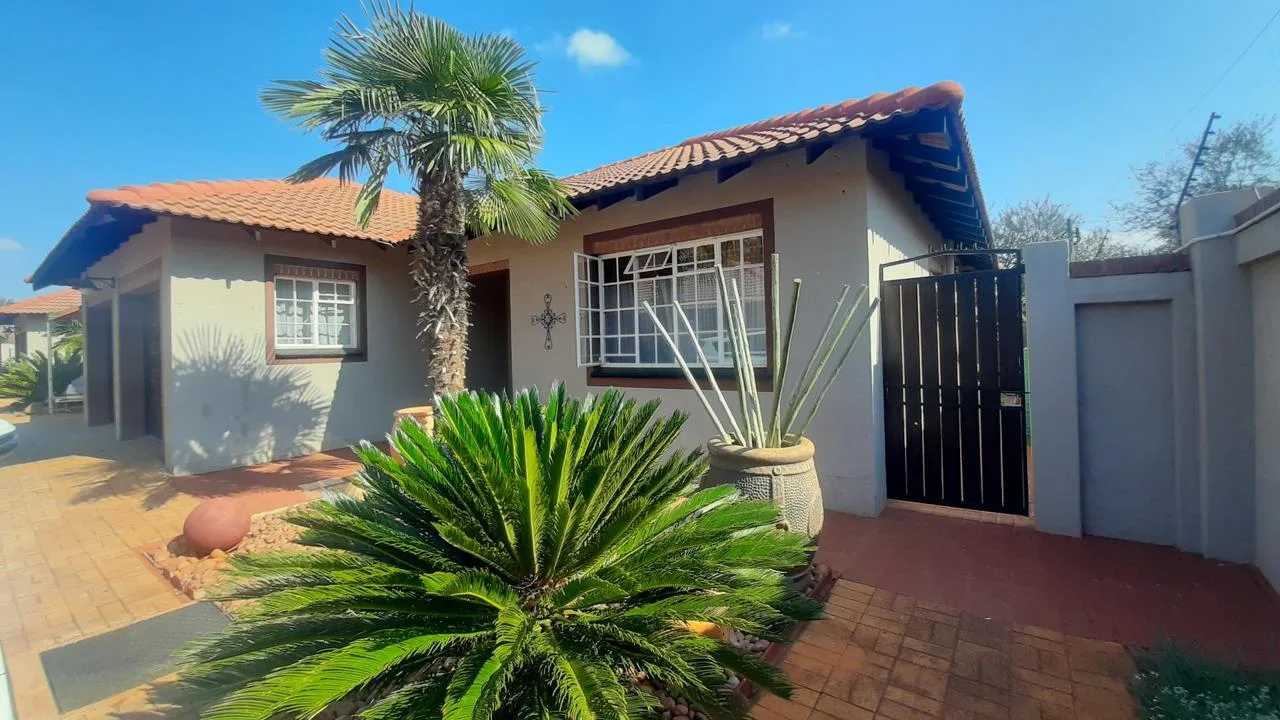 3 Bedroom House for sale in Mookgopong