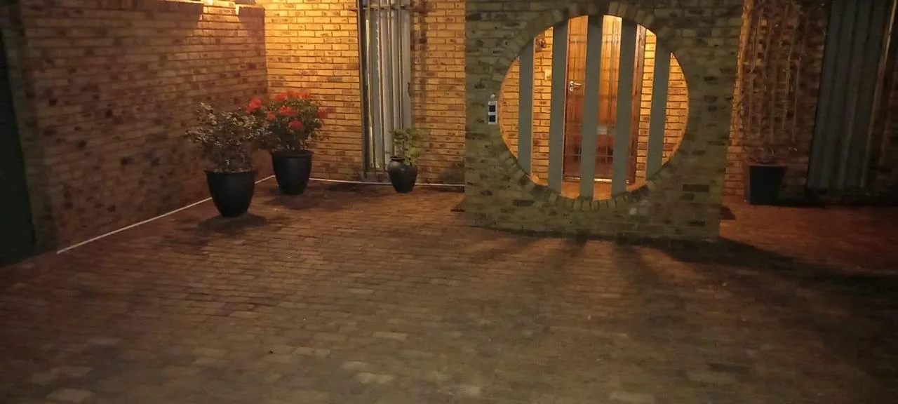 7 Bedroom House to rent in Auckland Park
