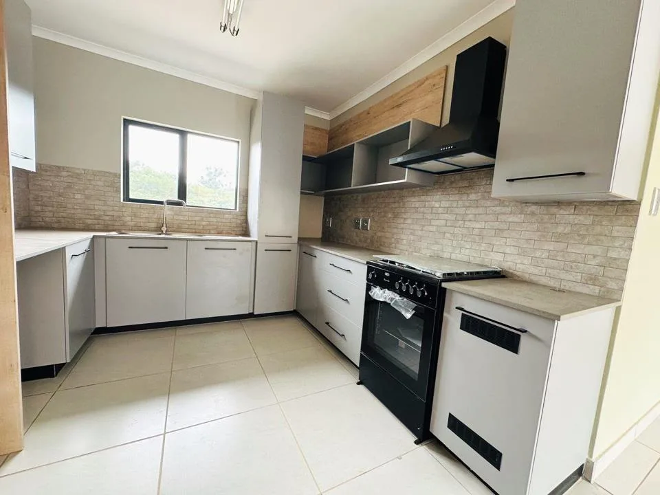 3 Bedroom Apartment / flat for sale in Aquapark