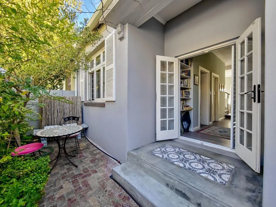 3 Bedroom House to rent in Bantry Bay