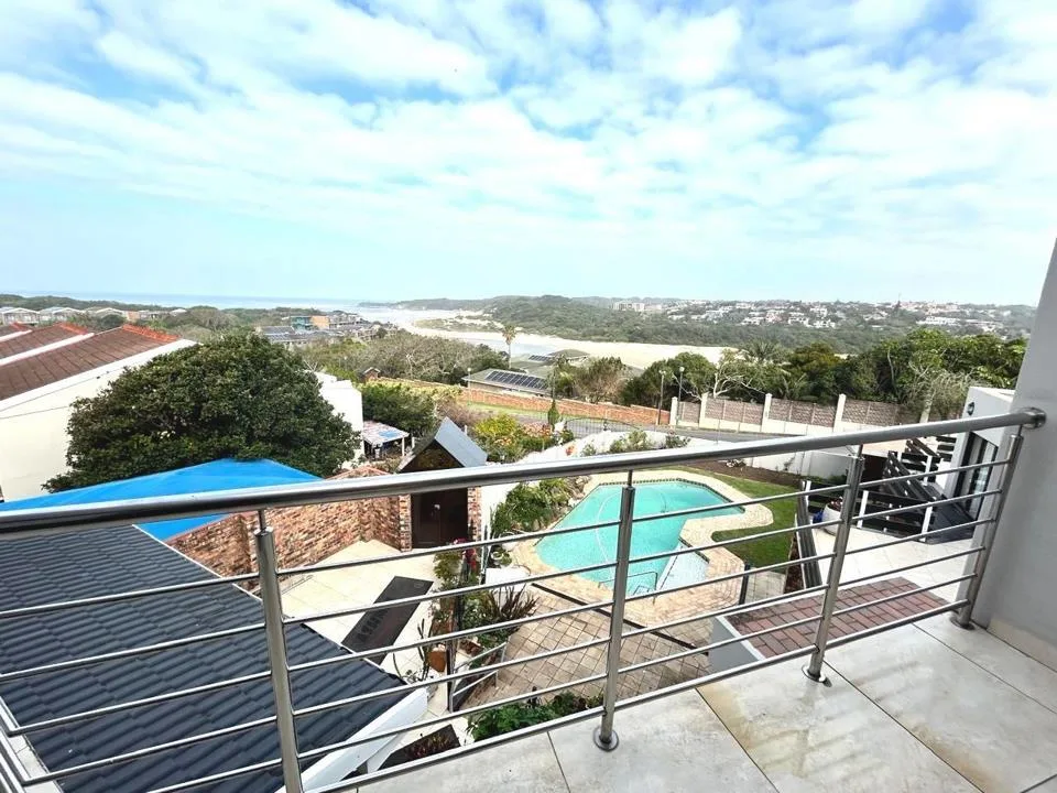 4 Bedroom House for sale in Blue Bend