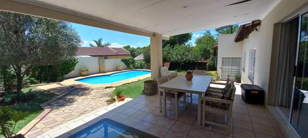 4 Bedroom House to rent in Buccleuch