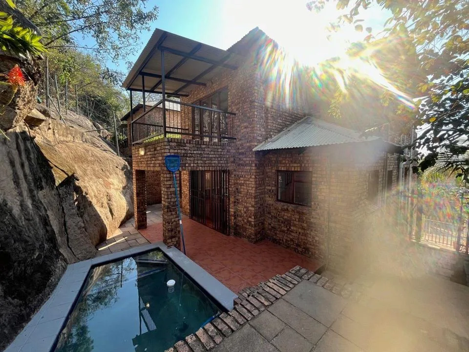 4 Bedroom House to rent in West Acres