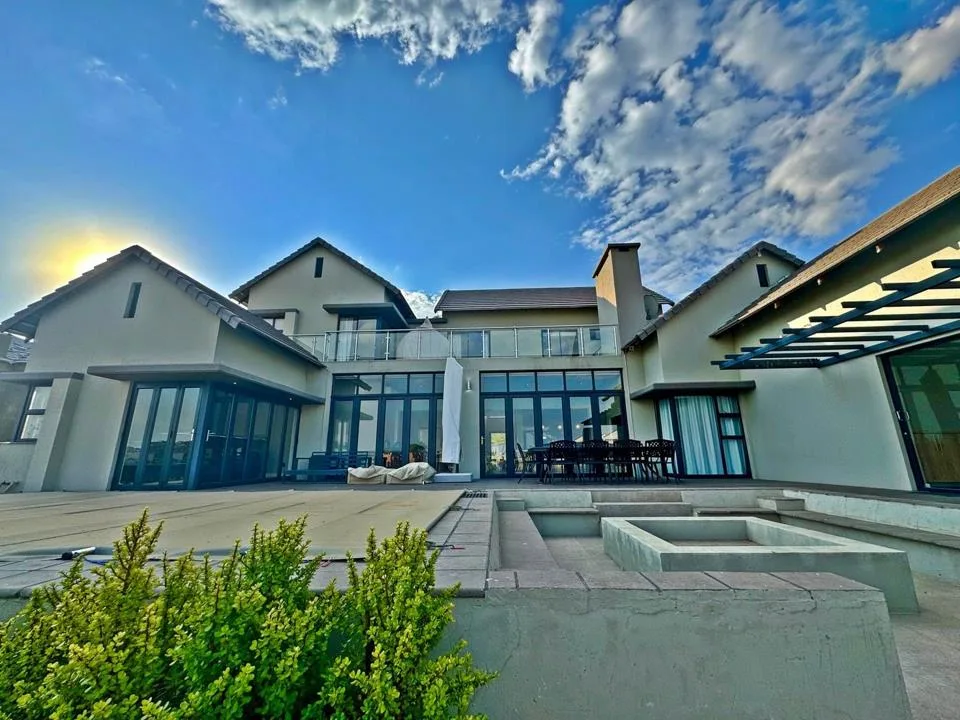 6 Bedroom House for sale in Woodland Hills Wildlife Estate