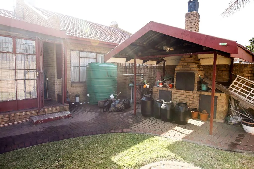 3 Bedroom Townhouse for sale in Del Judor Ext 1