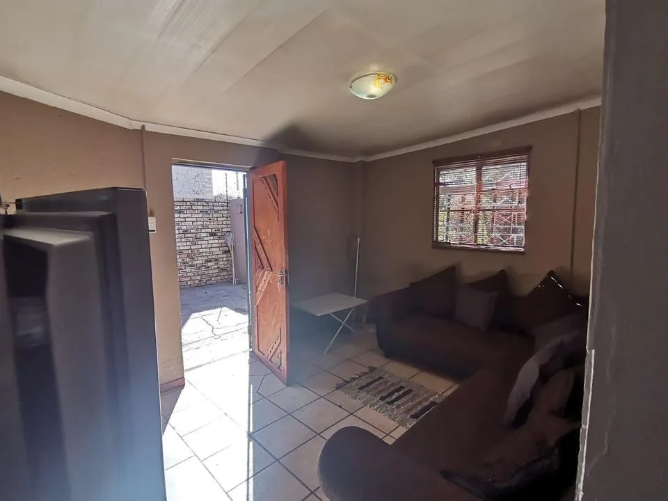 1 Bedroom Apartment / flat to rent in Kuruman