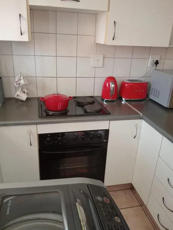 1 Bedroom Apartment / flat to rent in Pretoria West