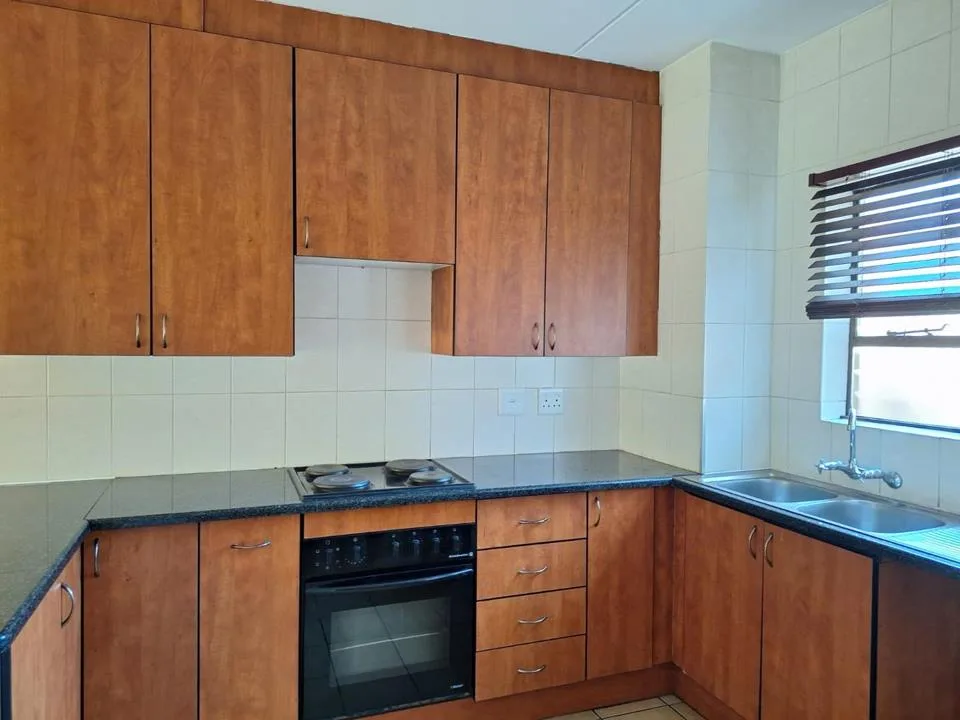 2 Bedroom Townhouse to rent in Sonneveld