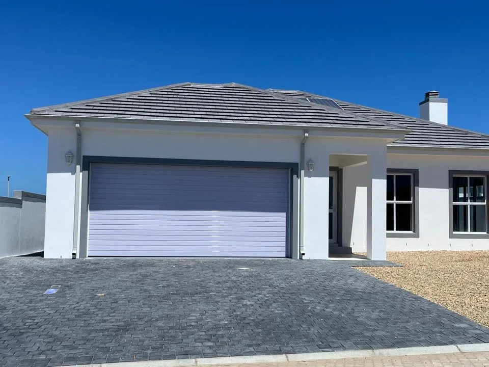 3 Bedroom House to rent in Yzerfontein