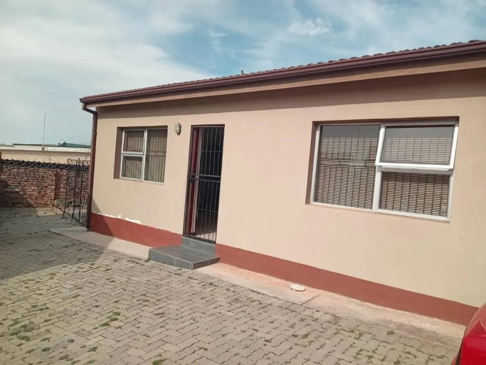 2 Bedroom Townhouse for sale in Mountain View
