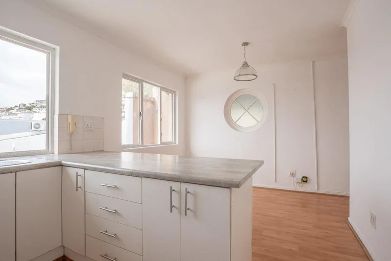 2 Bedroom Apartment / flat to rent in Fish Hoek