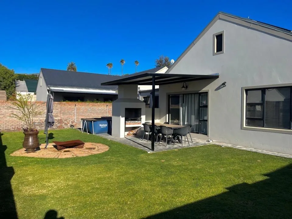 2 Bedroom House to rent in West Bank