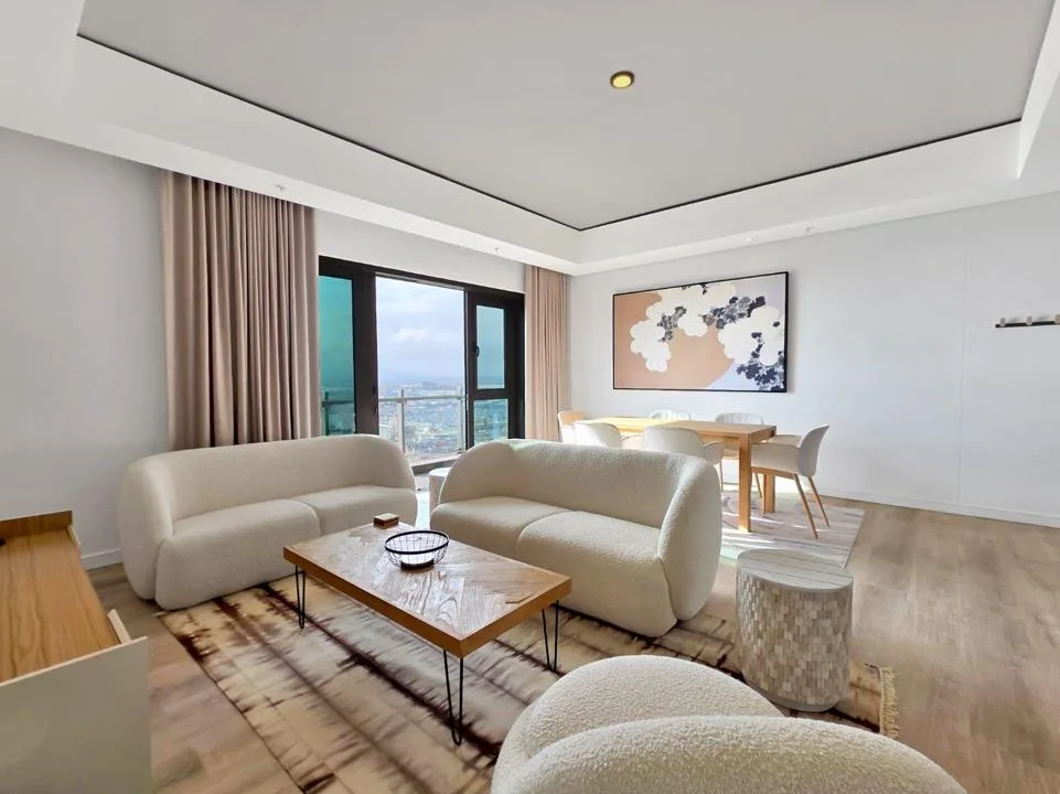 2 Bedroom Apartment / flat to rent in Foreshore
