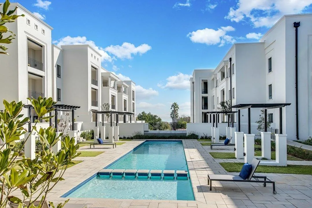 3 Bedroom Apartment / flat to rent in Bryanston