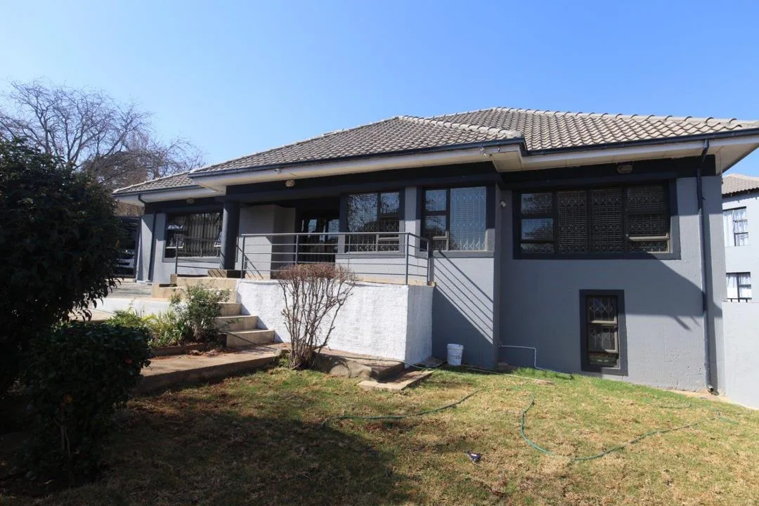 4 Bedroom House to rent in Mondeor