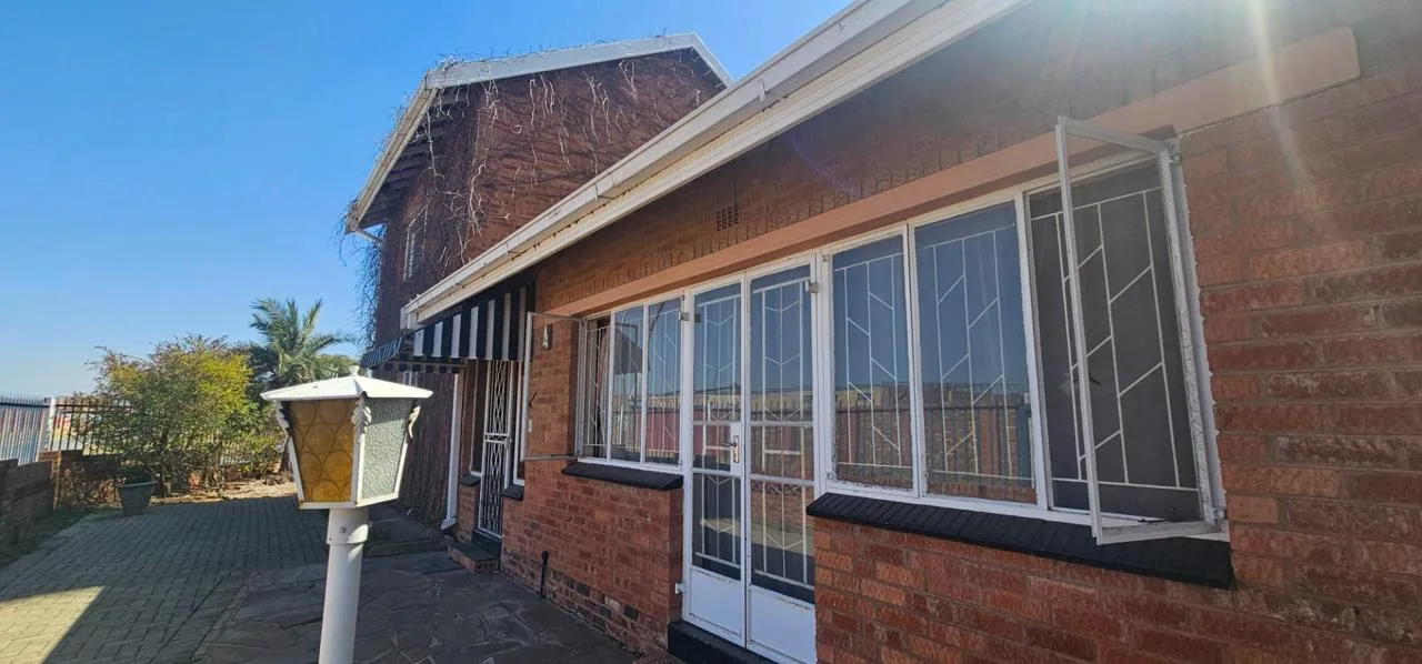 4 Bedroom House for sale in Gemdene