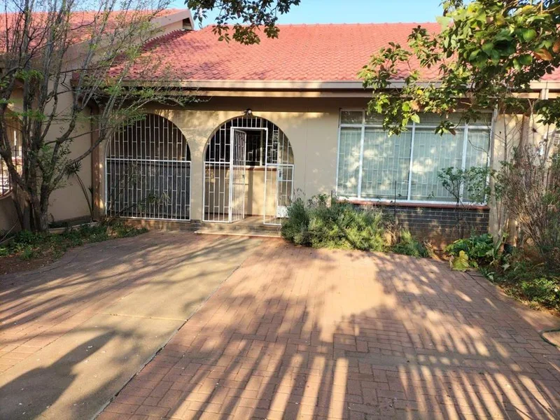 2 Bedroom Townhouse for sale in Flimieda
