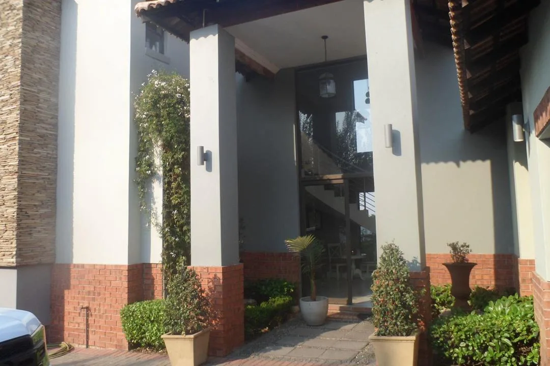 4 Bedroom House for sale in Bankenveld Golf Estate