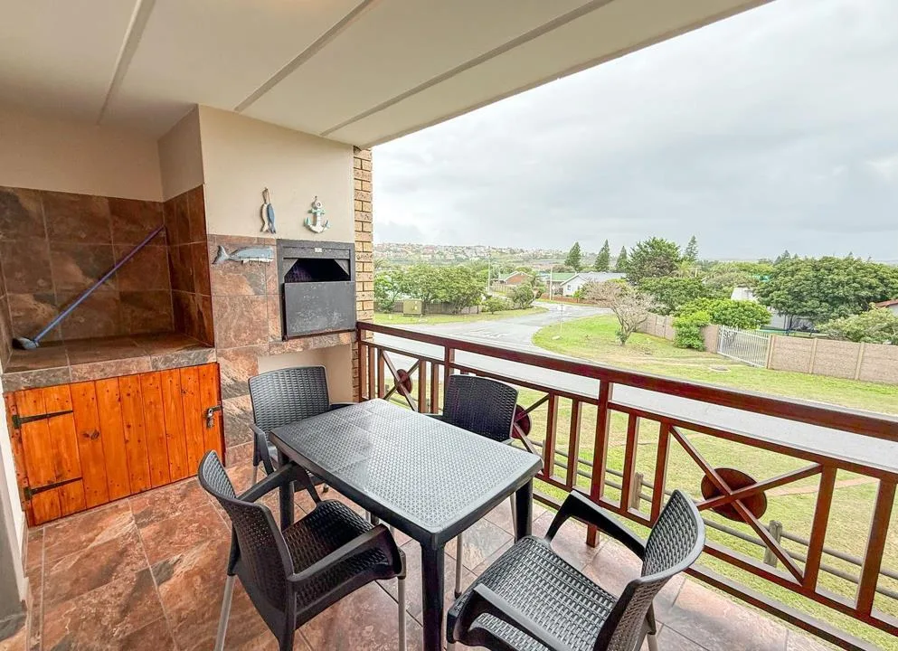 2 Bedroom Apartment / flat to rent in Hartenbos Central
