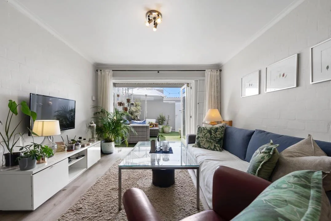 2 Bedroom Apartment / flat to rent in De Waterkant
