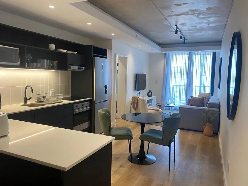 2 Bedroom Apartment / flat to rent in Sea Point