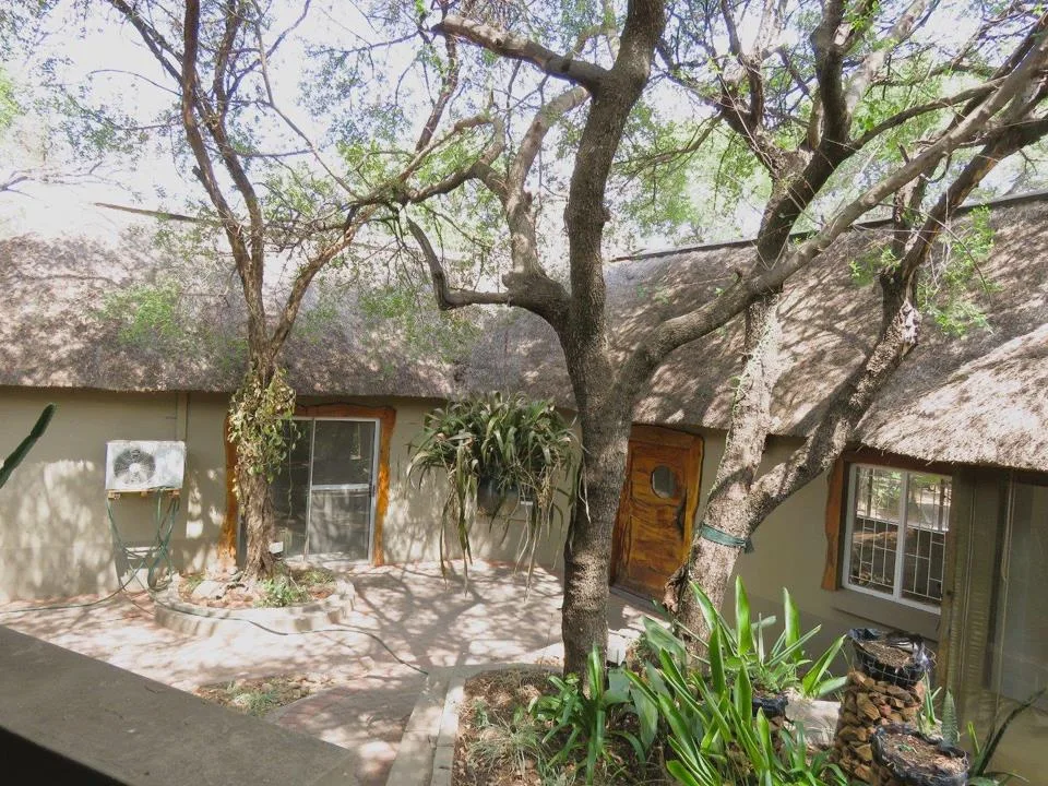 2 Bedroom House for sale in Rietfontein