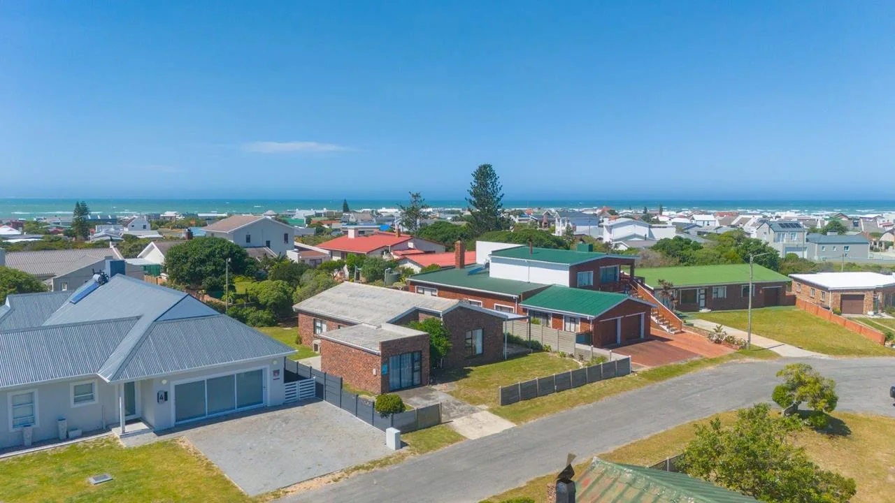 3 Bedroom House to rent in Struisbaai