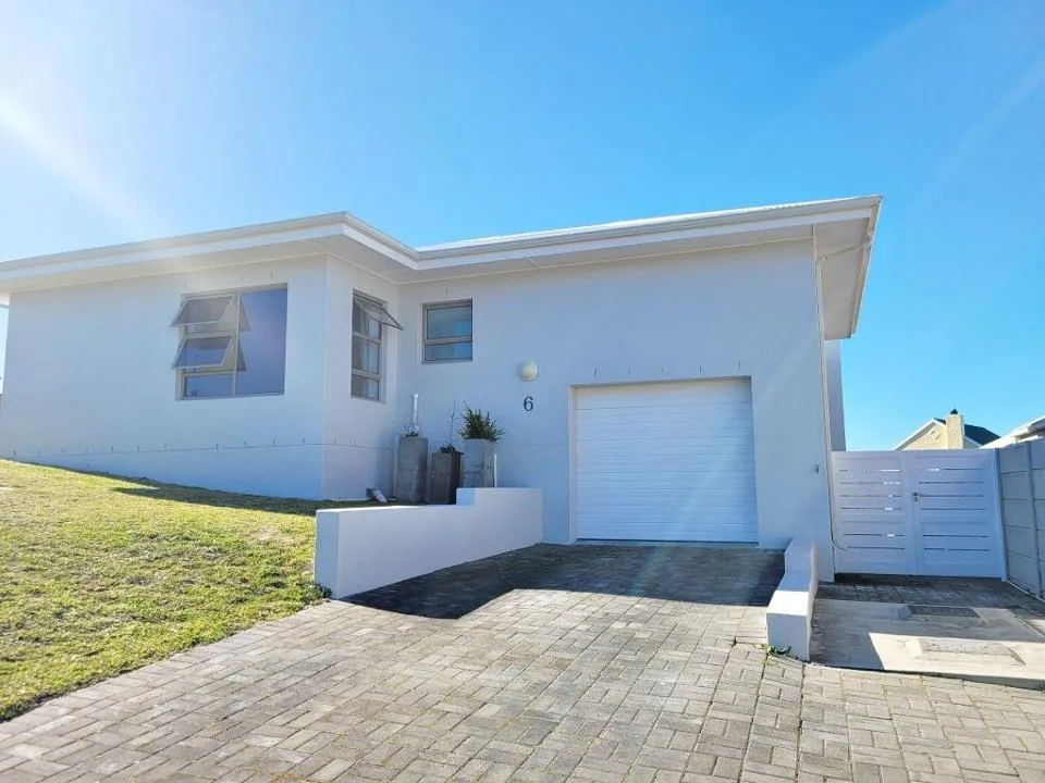 3 Bedroom House to rent in Oceanview Heights