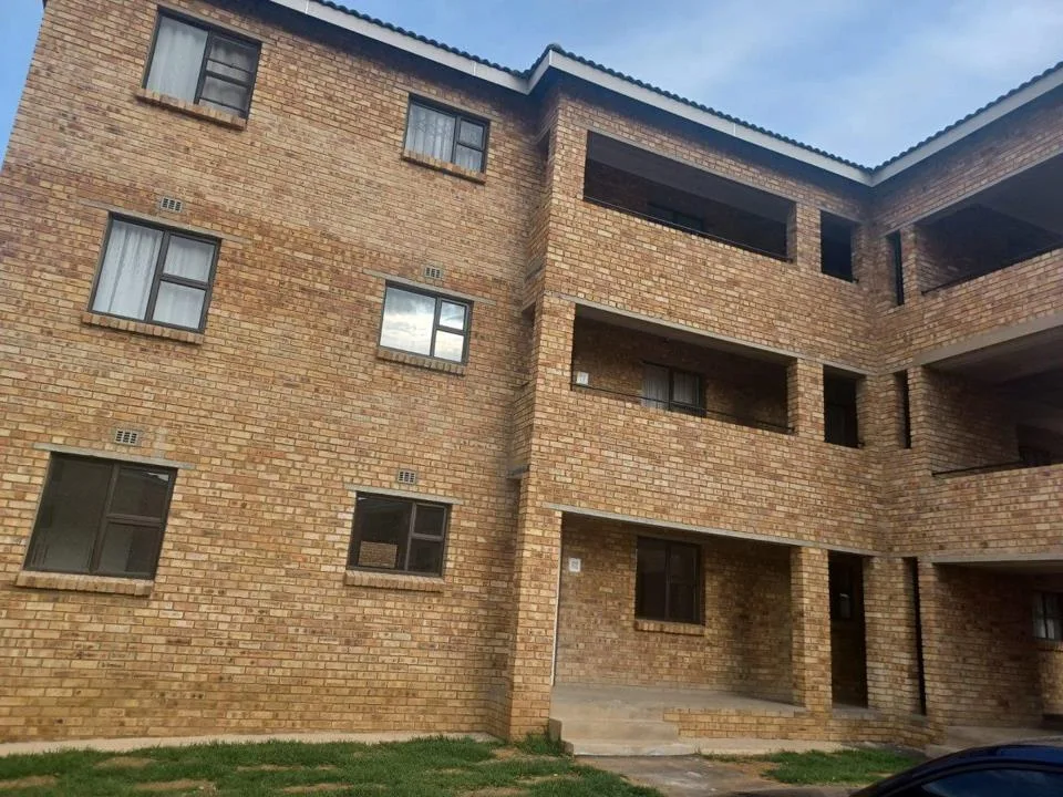 2 Bedroom Apartment / flat to rent in Albertsdal