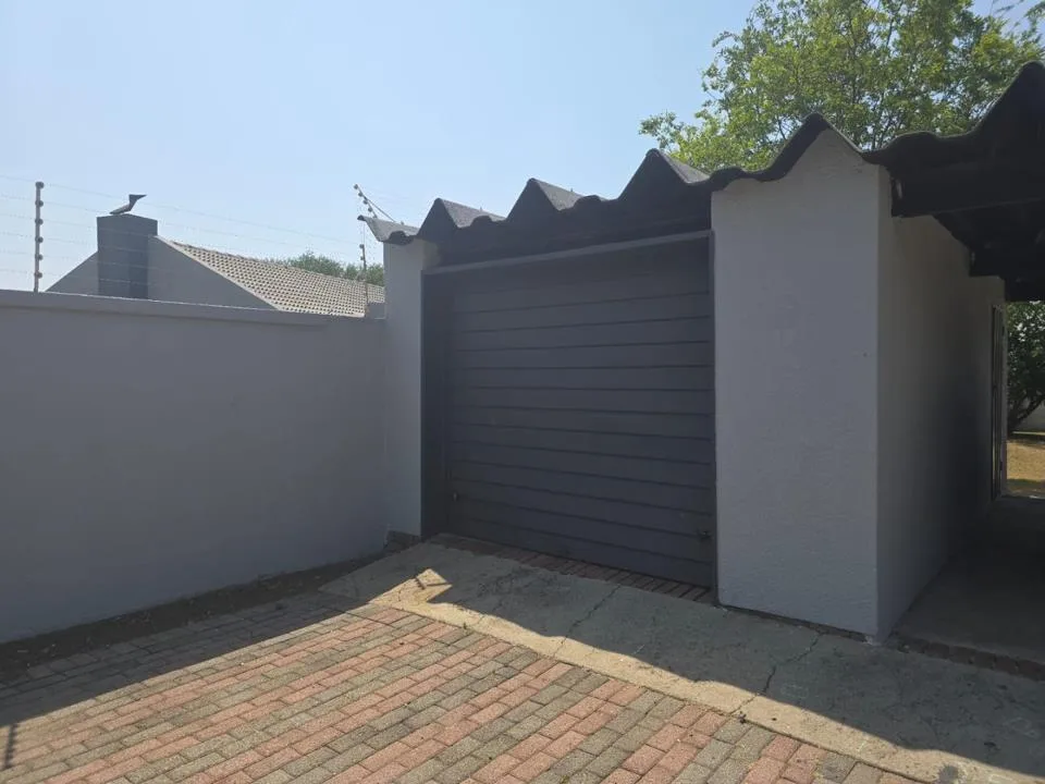 4 Bedroom House for sale in Secunda
